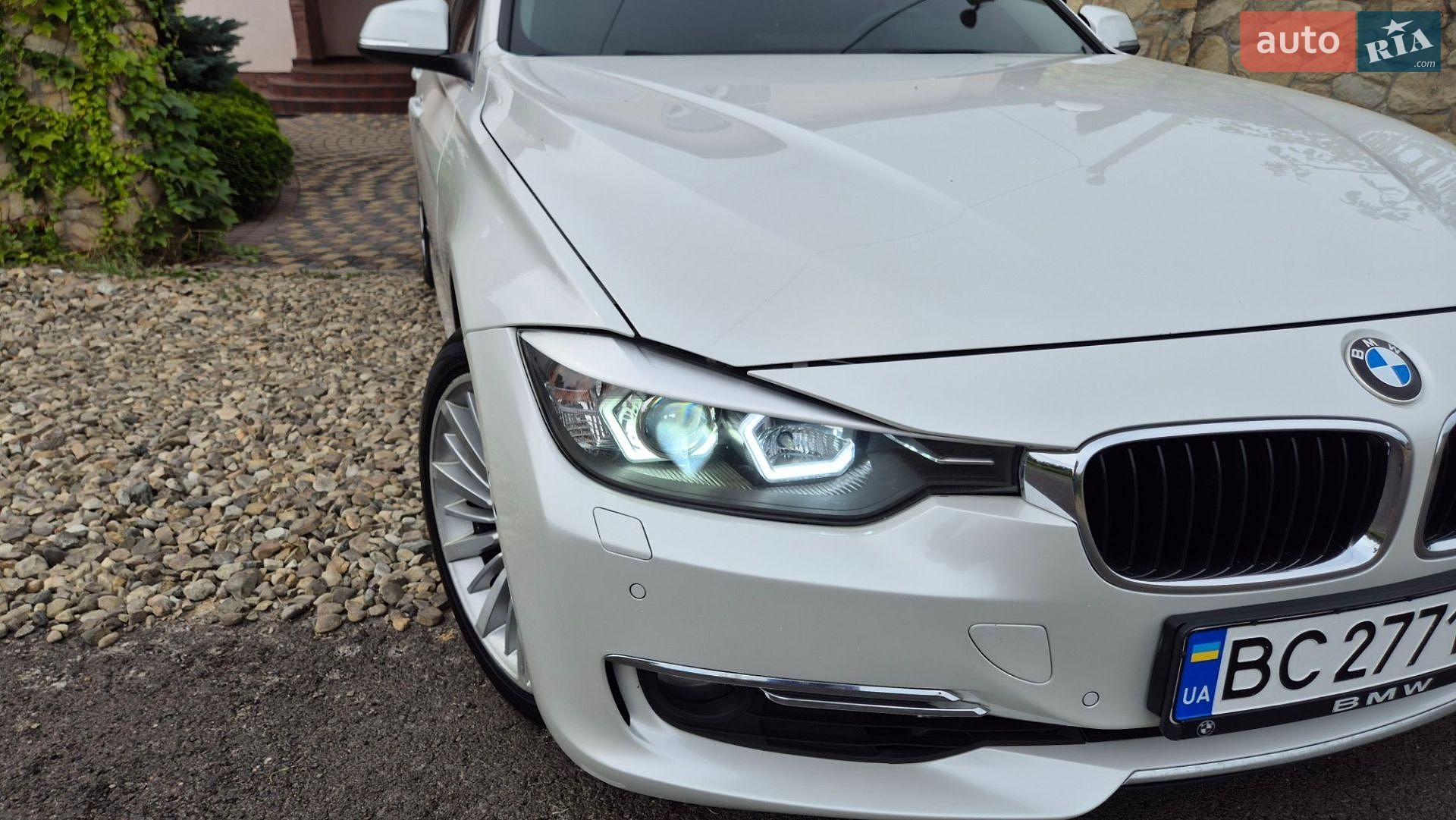 BMW 3 Series 2013 VIN WBA3A5C51DF601402 фото оголошення 10 з 34