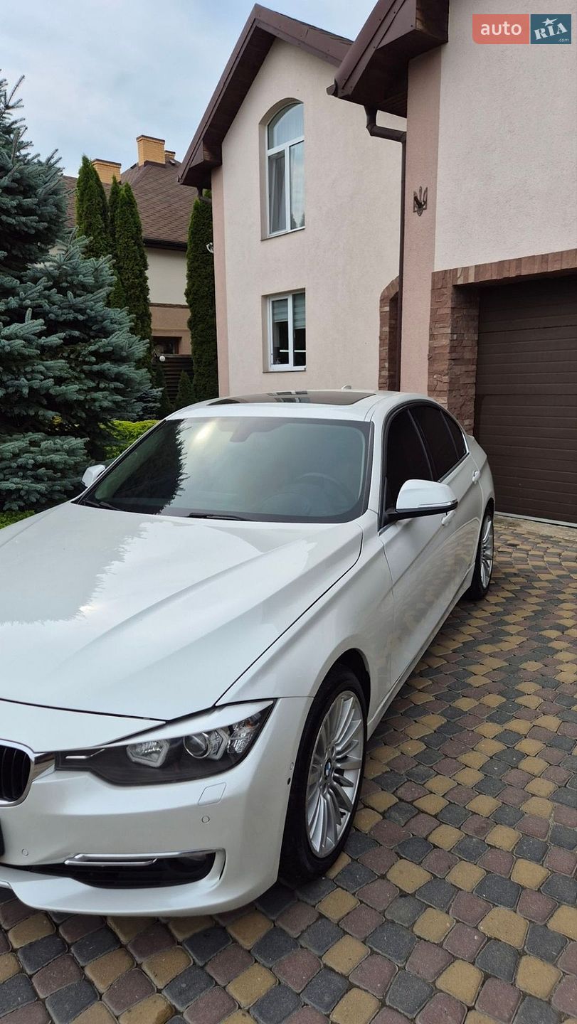 BMW 3 Series 2013 VIN WBA3A5C51DF601402 фото оголошення 12 з 34