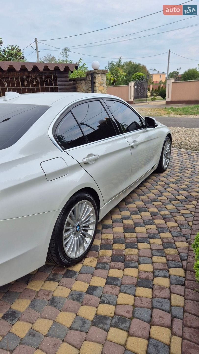 BMW 3 Series 2013 VIN WBA3A5C51DF601402 фото оголошення 28 з 34