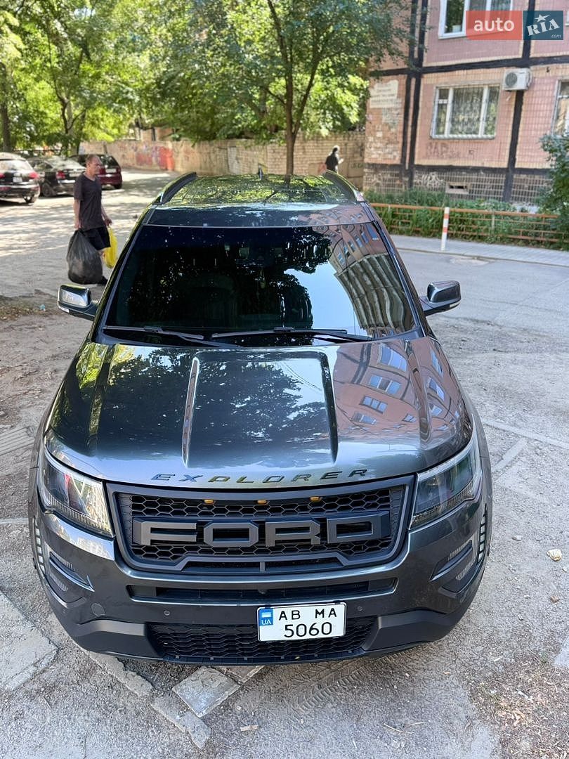 Ford Explorer 2017 VIN 1FM5K8F88HGD75788 фото оголошення 5 з 39