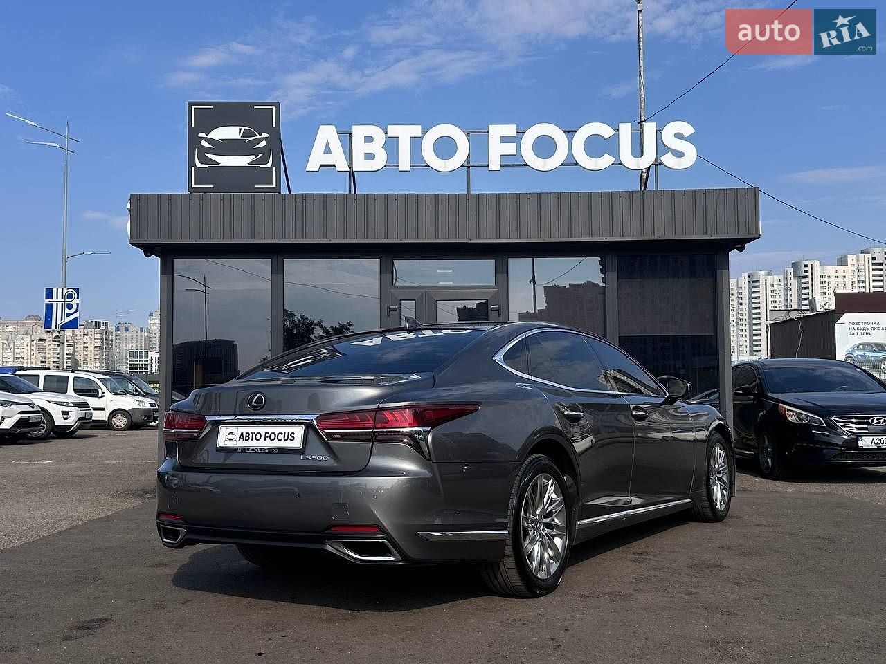 Lexus LS 2018 VIN JTHB51FF1J5003410 фото оголошення 7 з 45