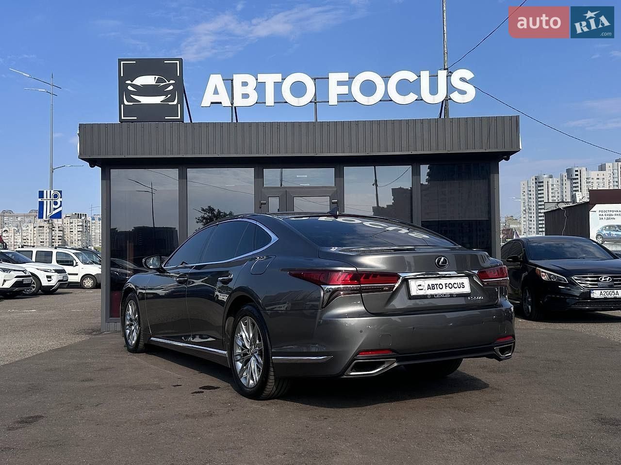 Lexus LS 2018 VIN JTHB51FF1J5003410 фото оголошення 5 з 45