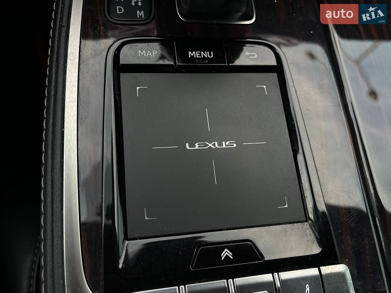 Lexus LS 2018 VIN JTHB51FF1J5003410 фото оголошення 39 з 45