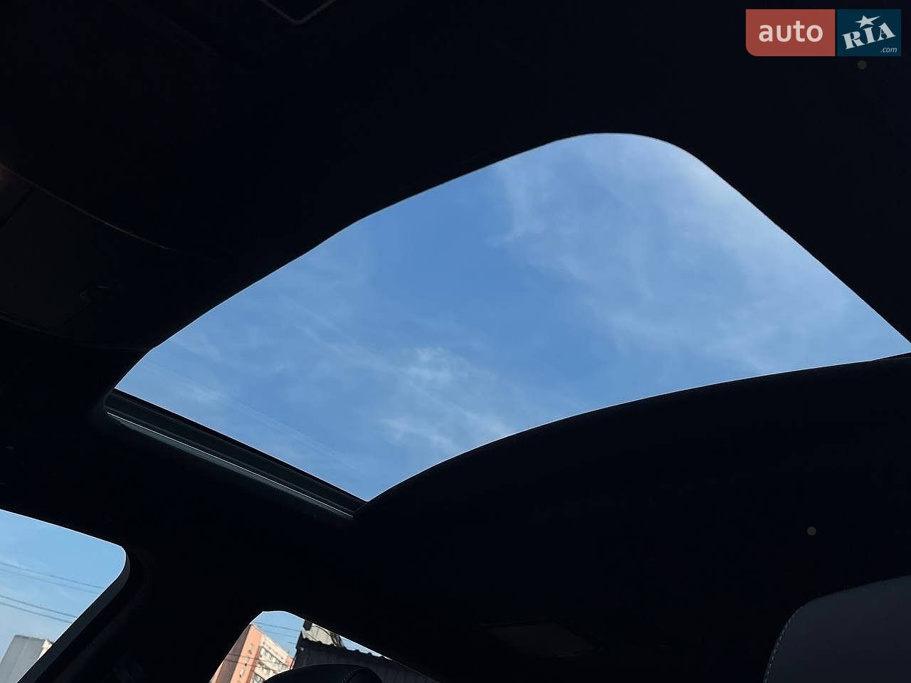Lexus LS 2018 VIN JTHB51FF1J5003410 фото оголошення 40 з 45