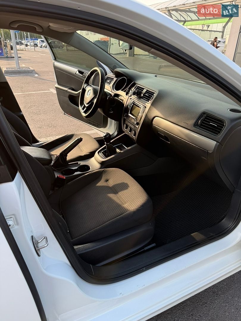 Volkswagen Jetta 2016 VIN WVWZZZ16ZGM016099 фото оголошення 16 з 22