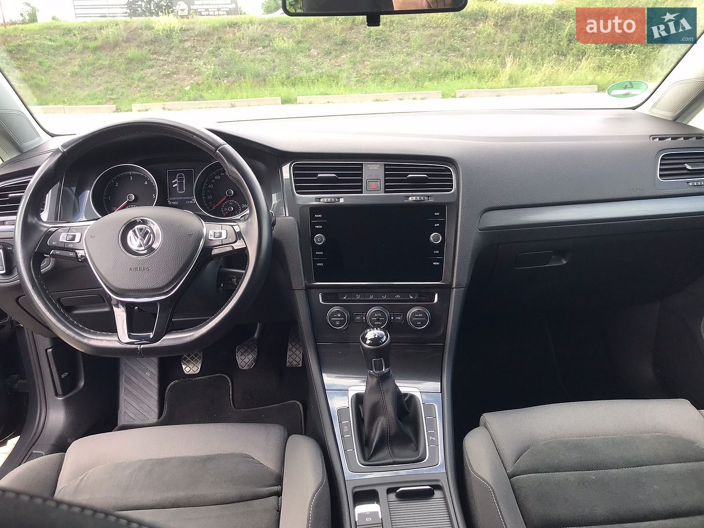 Volkswagen Golf 2020 VIN WVWZZZAUZLP553300 фото оголошення 10 з 29