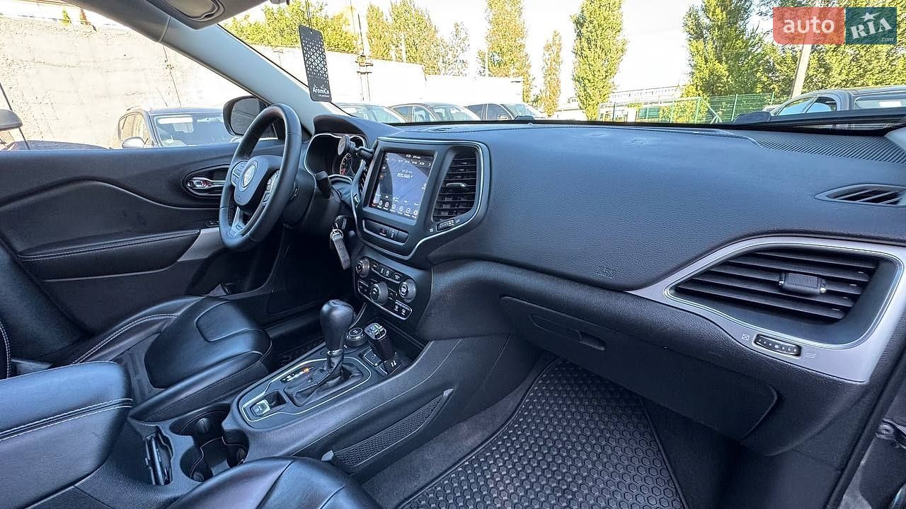 Jeep Cherokee 2022 VIN 1C4PJMCX0ND538919 фото оголошення 2 з 29
