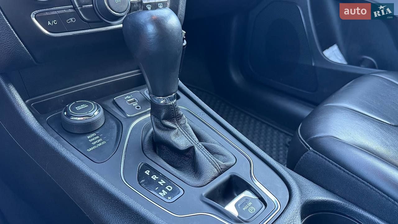 Jeep Cherokee 2022 VIN 1C4PJMCX0ND538919 фото оголошення 7 з 29