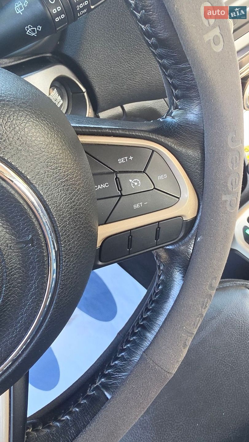 Jeep Renegade 2017 VIN ZACCJBDB3HPF01309 фото оголошення 38 з 87