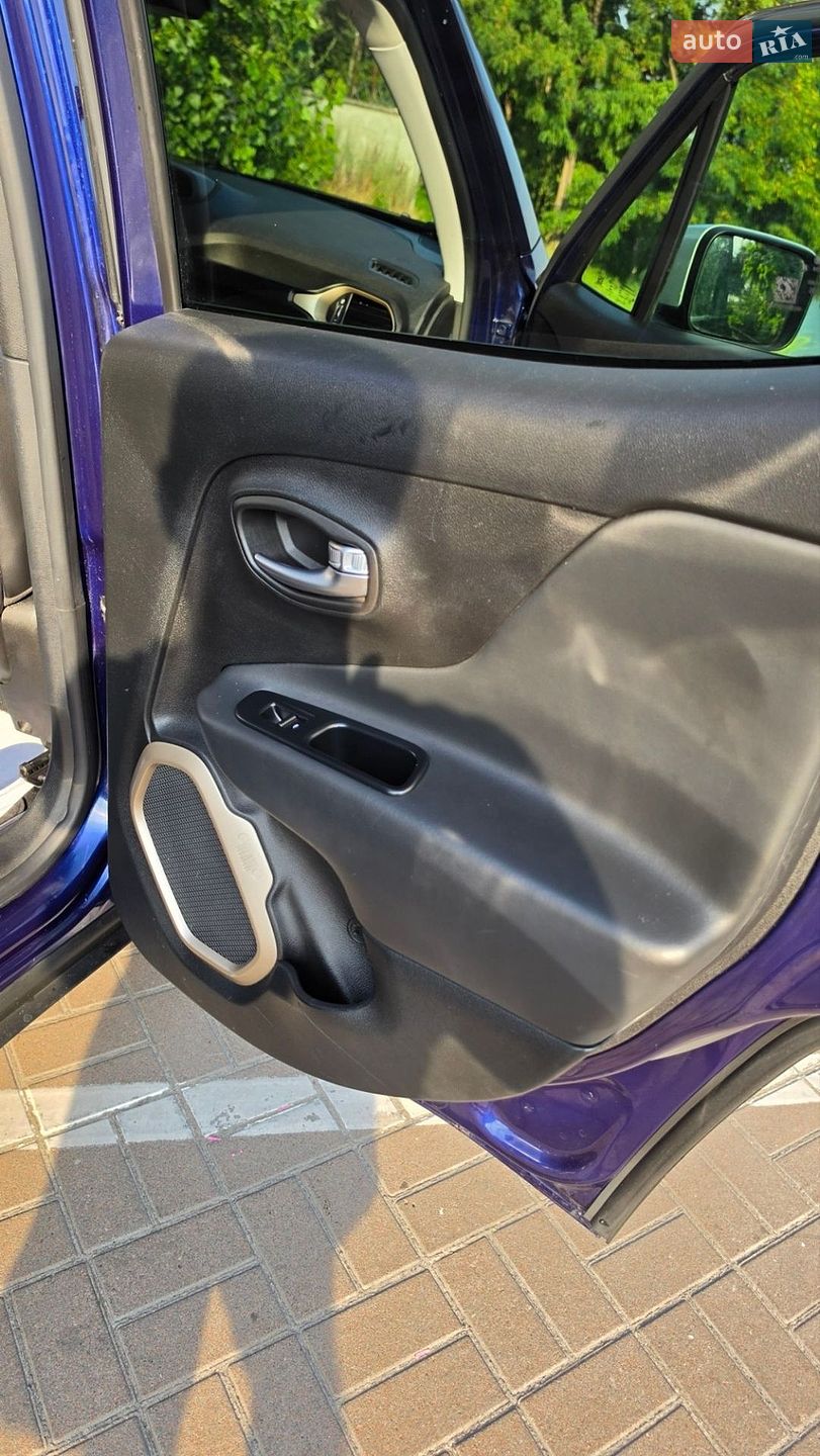 Jeep Renegade 2017 VIN ZACCJBDB3HPF01309 фото оголошення 56 з 87