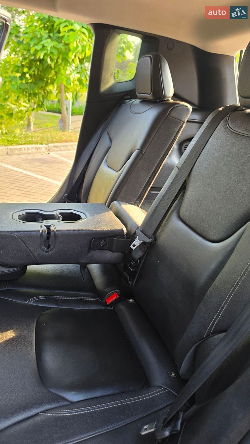 Jeep Renegade 2017 VIN ZACCJBDB3HPF01309 фото оголошення 69 з 87