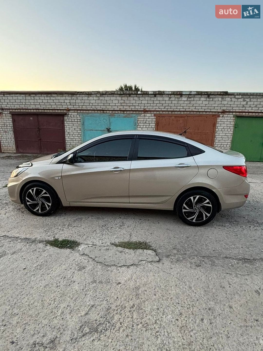 Hyundai Accent 2014 VIN Z94CT41CADR296165 фото оголошення 3 з 12