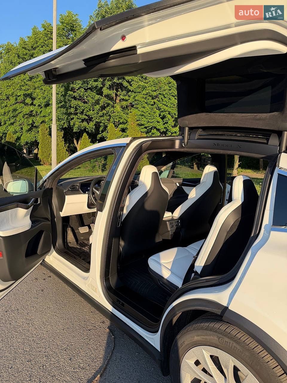 Tesla Model X 2017 VIN 5YJXCDE21HF075469 фото оголошення 20 з 22