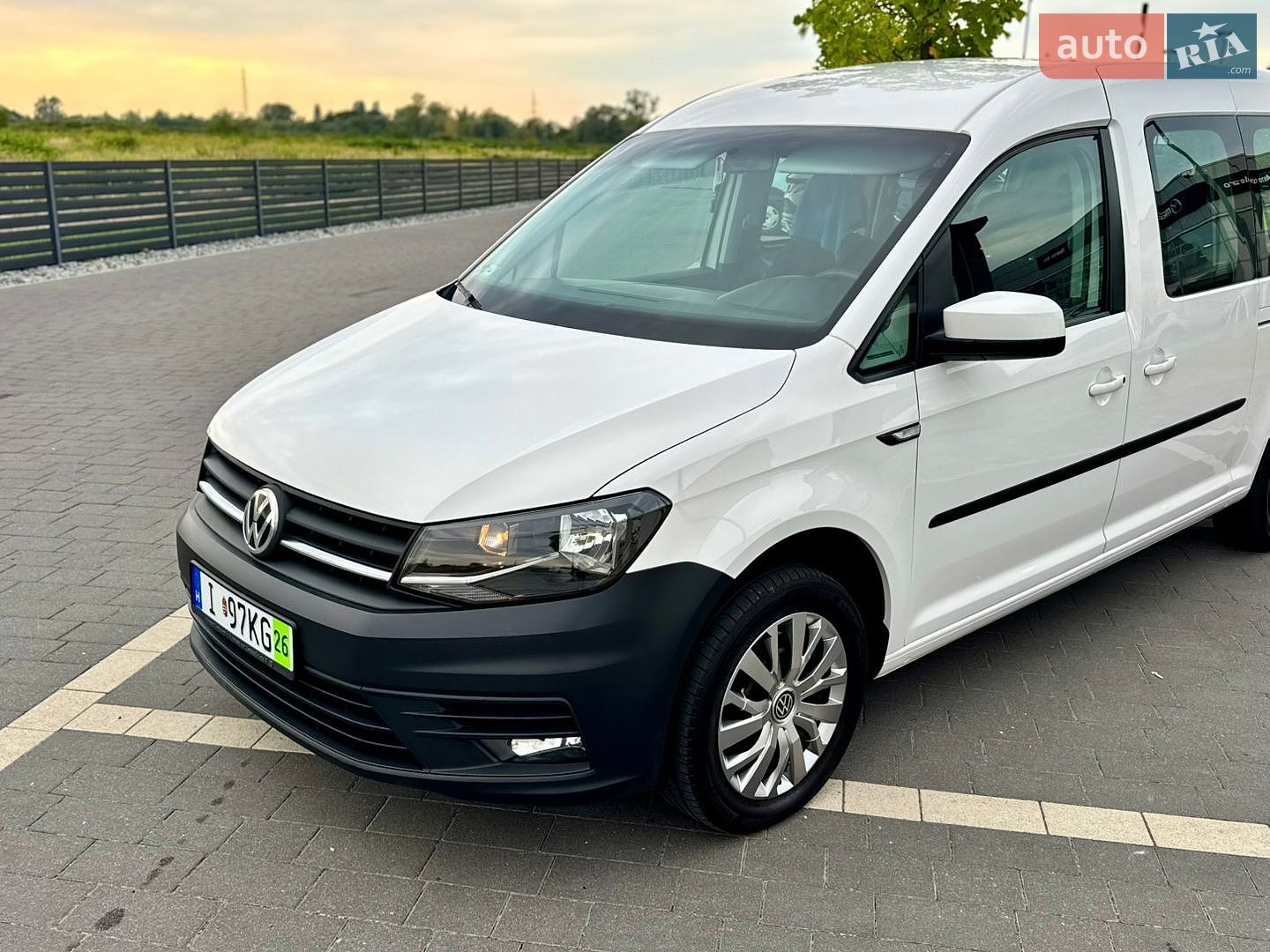 Volkswagen Caddy 2018 VIN WV2ZZZ2KZJX050675 фото оголошення 15 з 35