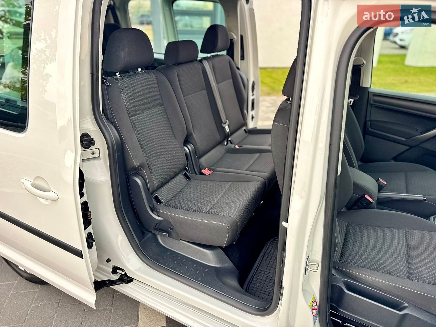 Volkswagen Caddy 2018 VIN WV2ZZZ2KZJX050675 фото оголошення 24 з 35