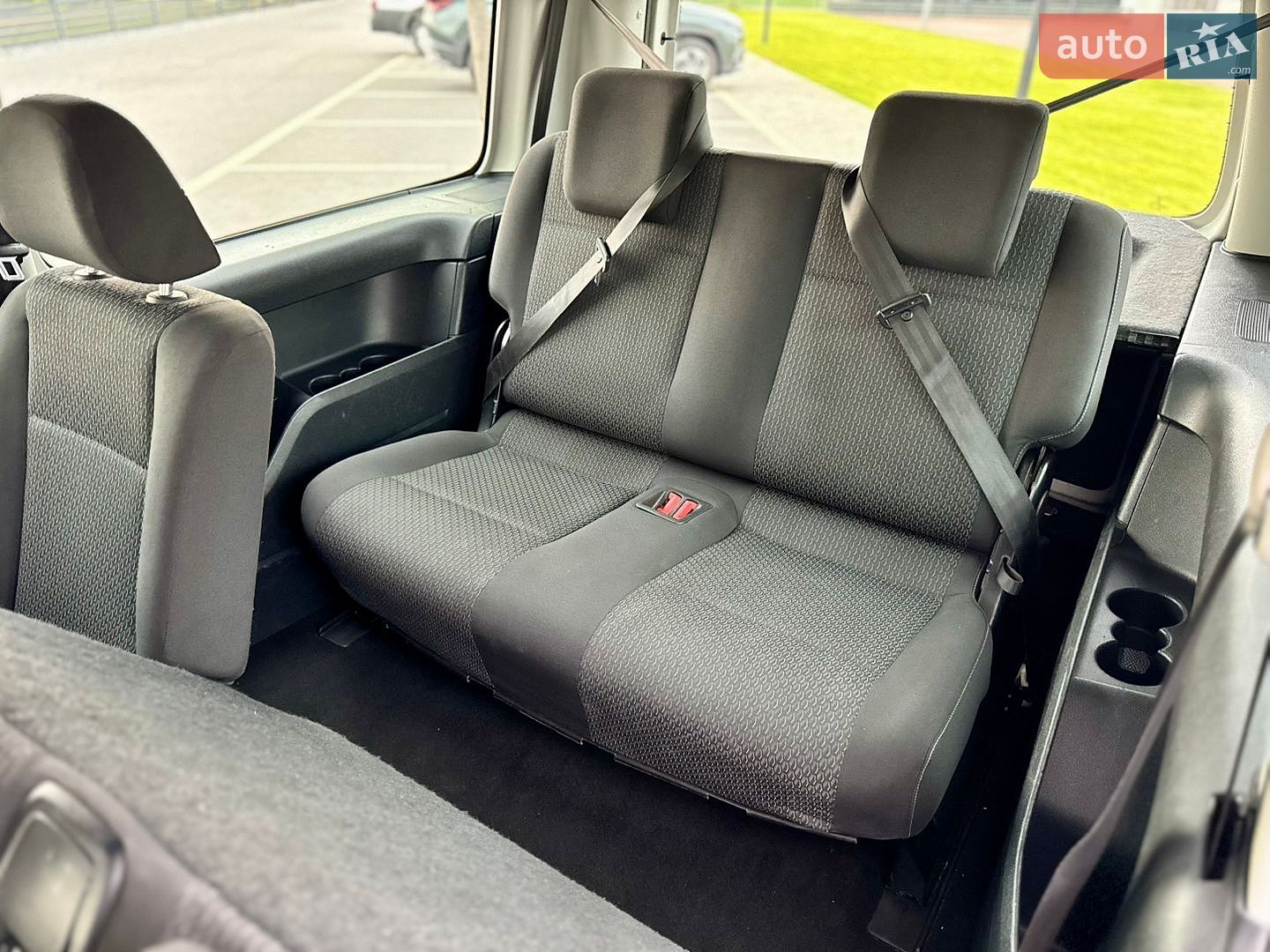 Volkswagen Caddy 2018 VIN WV2ZZZ2KZJX050675 фото оголошення 28 з 35