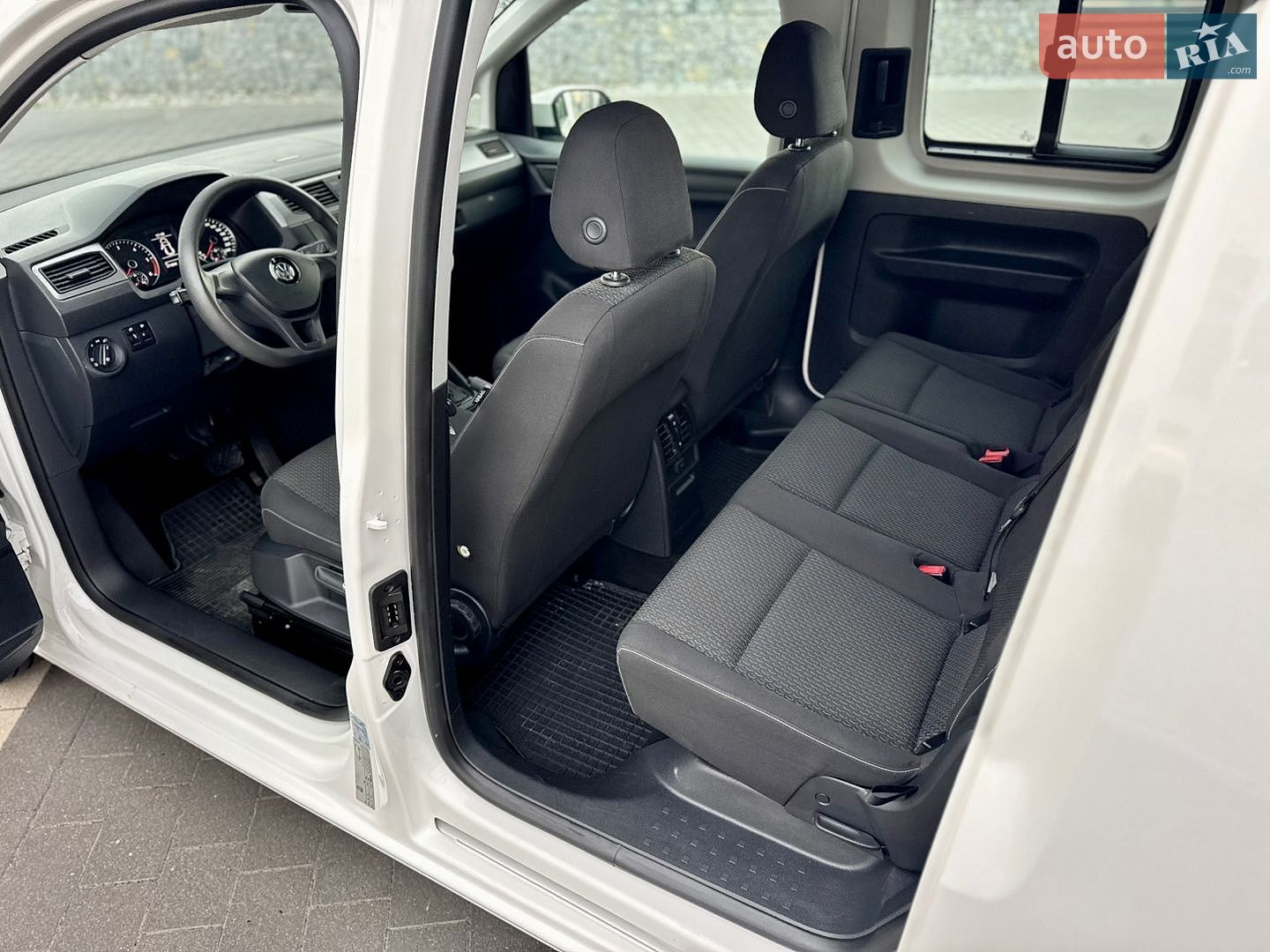 Volkswagen Caddy 2018 VIN WV2ZZZ2KZJX050675 фото оголошення 29 з 35