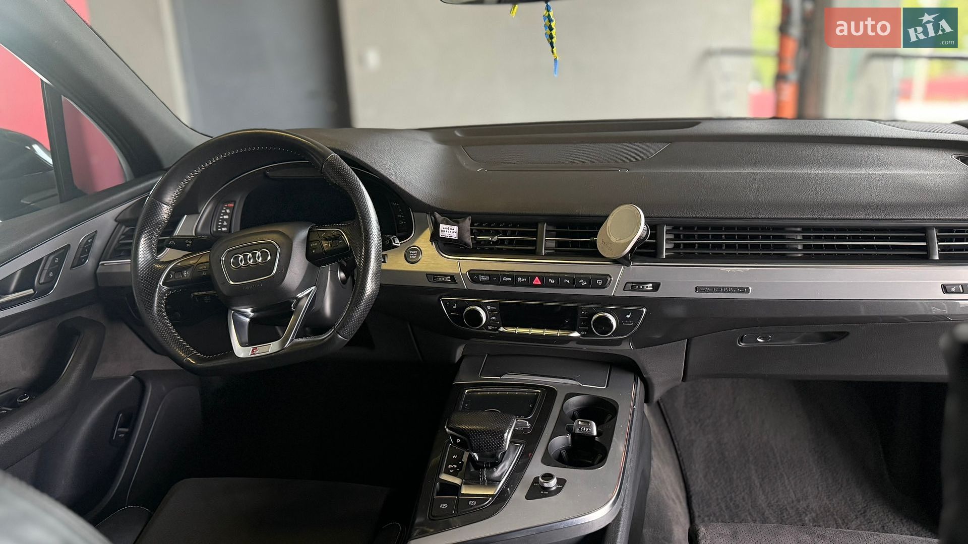 Audi Q7 2017 VIN WAUZZZ4M3HD042016 фото оголошення 18 з 48