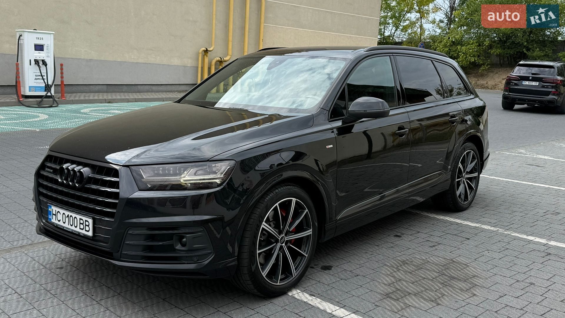 Audi Q7 2017 VIN WAUZZZ4M3HD042016 фото оголошення 2 з 48