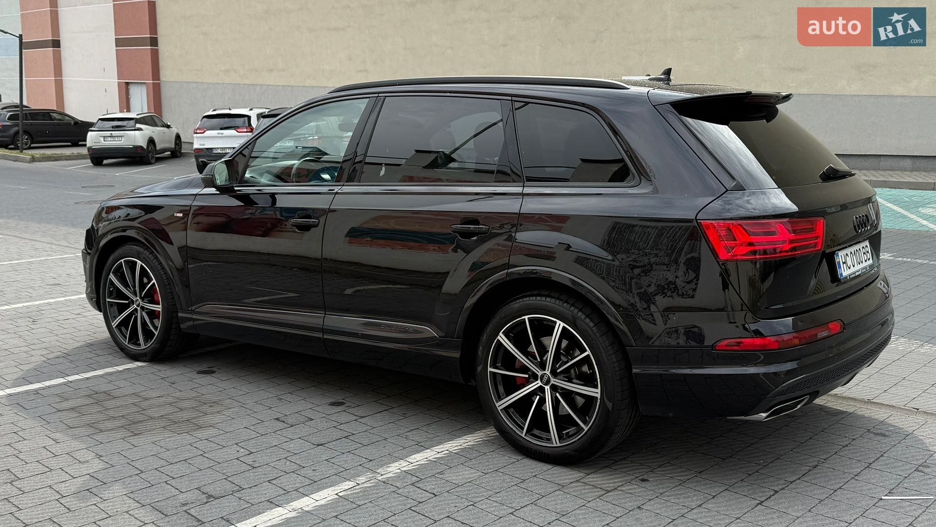 Audi Q7 2017 VIN WAUZZZ4M3HD042016 фото оголошення 11 з 48