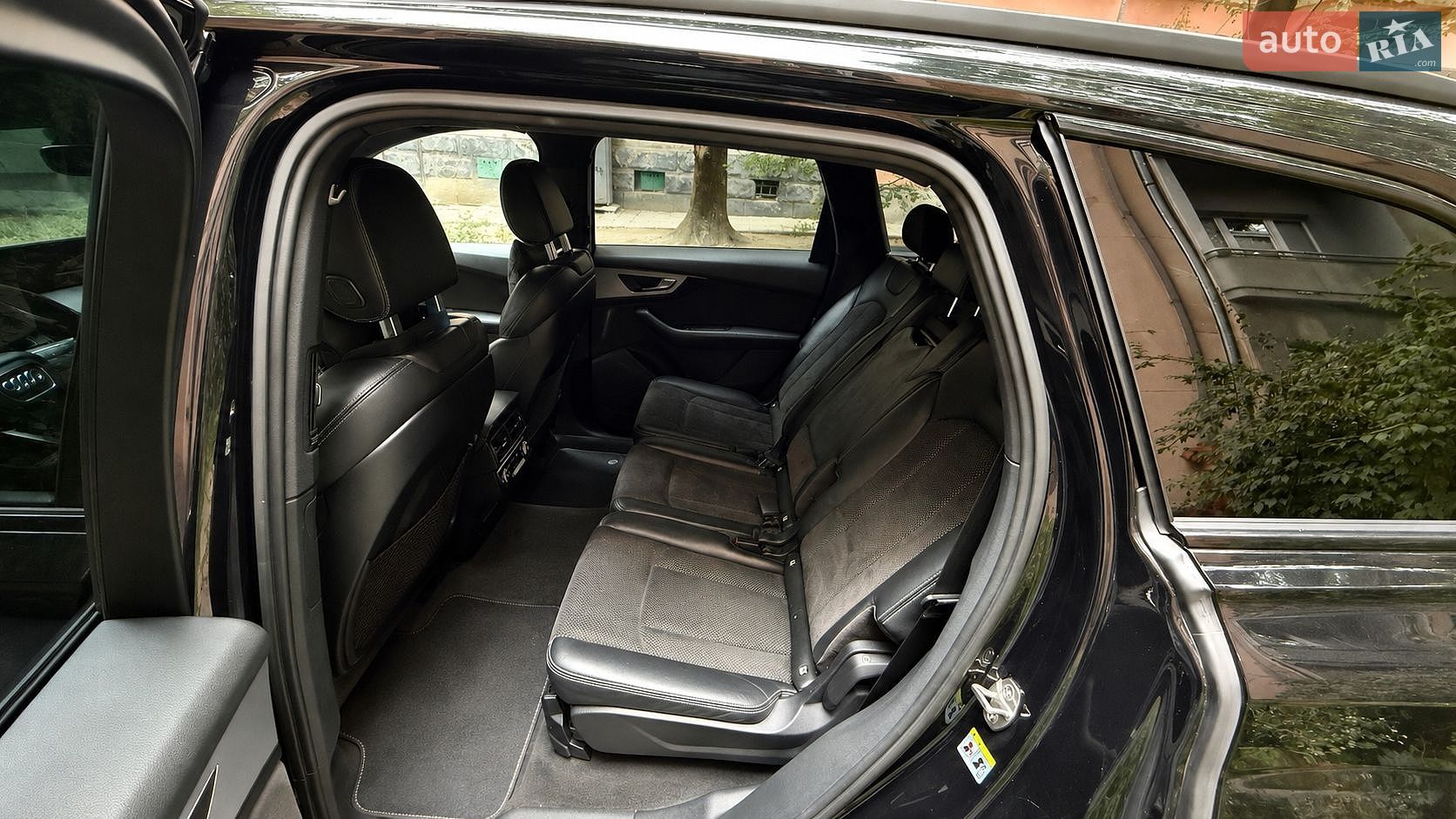Audi Q7 2017 VIN WAUZZZ4M3HD042016 фото оголошення 47 з 48