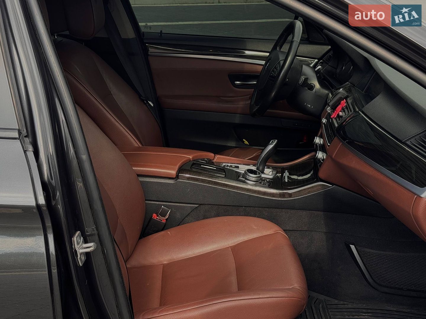 BMW 5 Series 2013 VIN WBAXH5C52DD112659 фото оголошення 21 з 32
