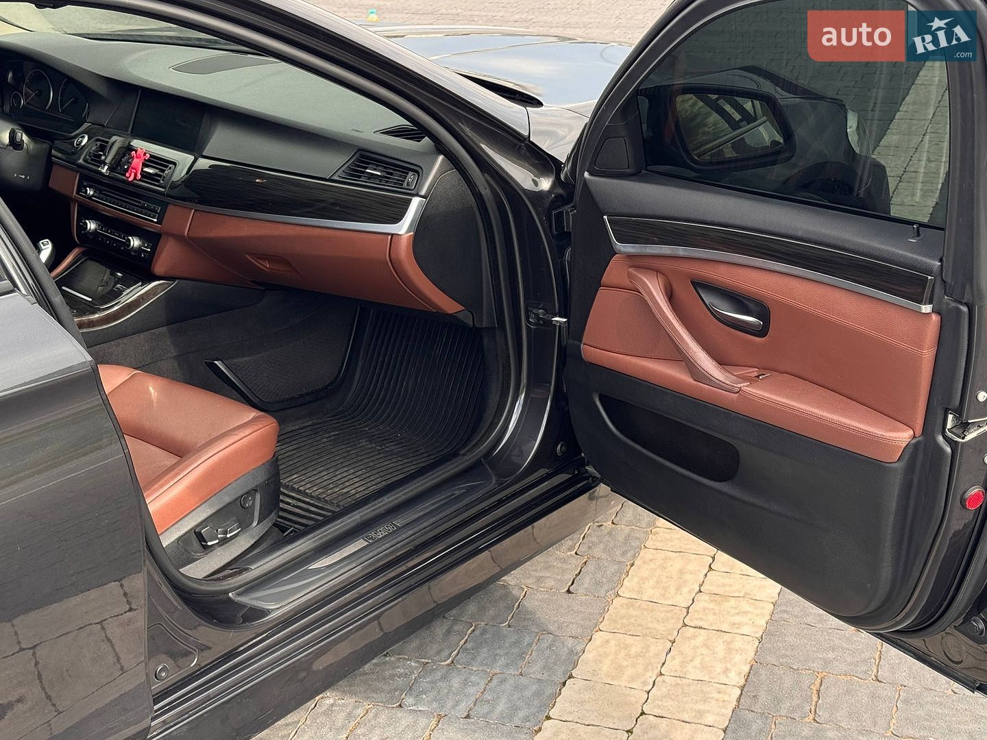 BMW 5 Series 2013 VIN WBAXH5C52DD112659 фото оголошення 23 з 32