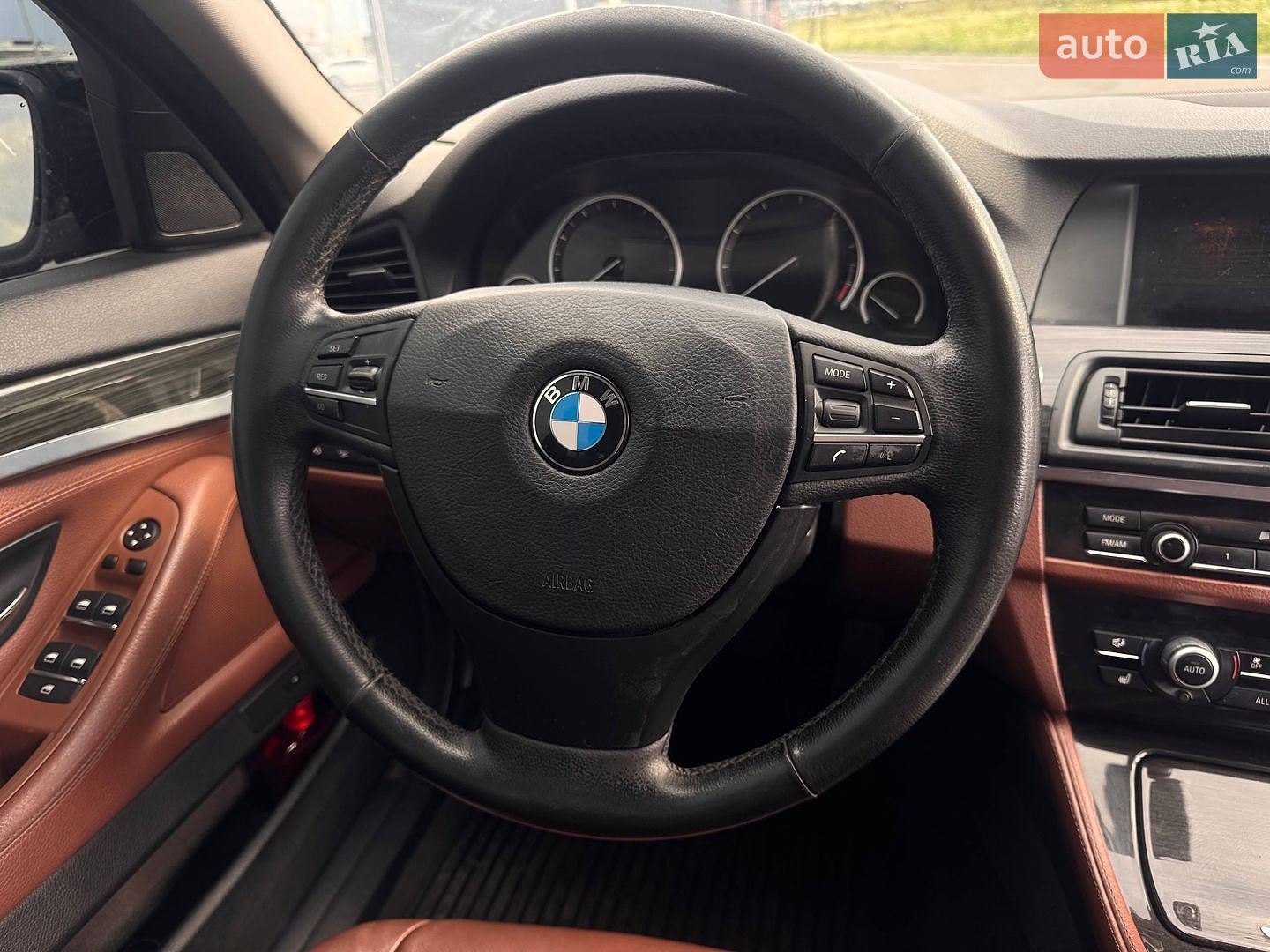 BMW 5 Series 2013 VIN WBAXH5C52DD112659 фото оголошення 30 з 32