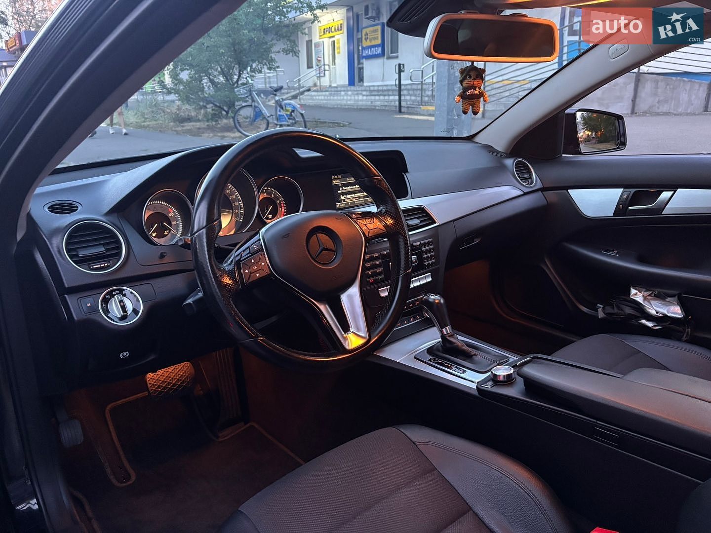 Mercedes-Benz C-Class 2012 VIN WDD2043491F920320 фото оголошення 7 з 10