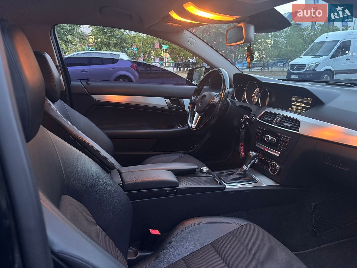 Mercedes-Benz C-Class 2012 VIN WDD2043491F920320 фото оголошення 8 з 10