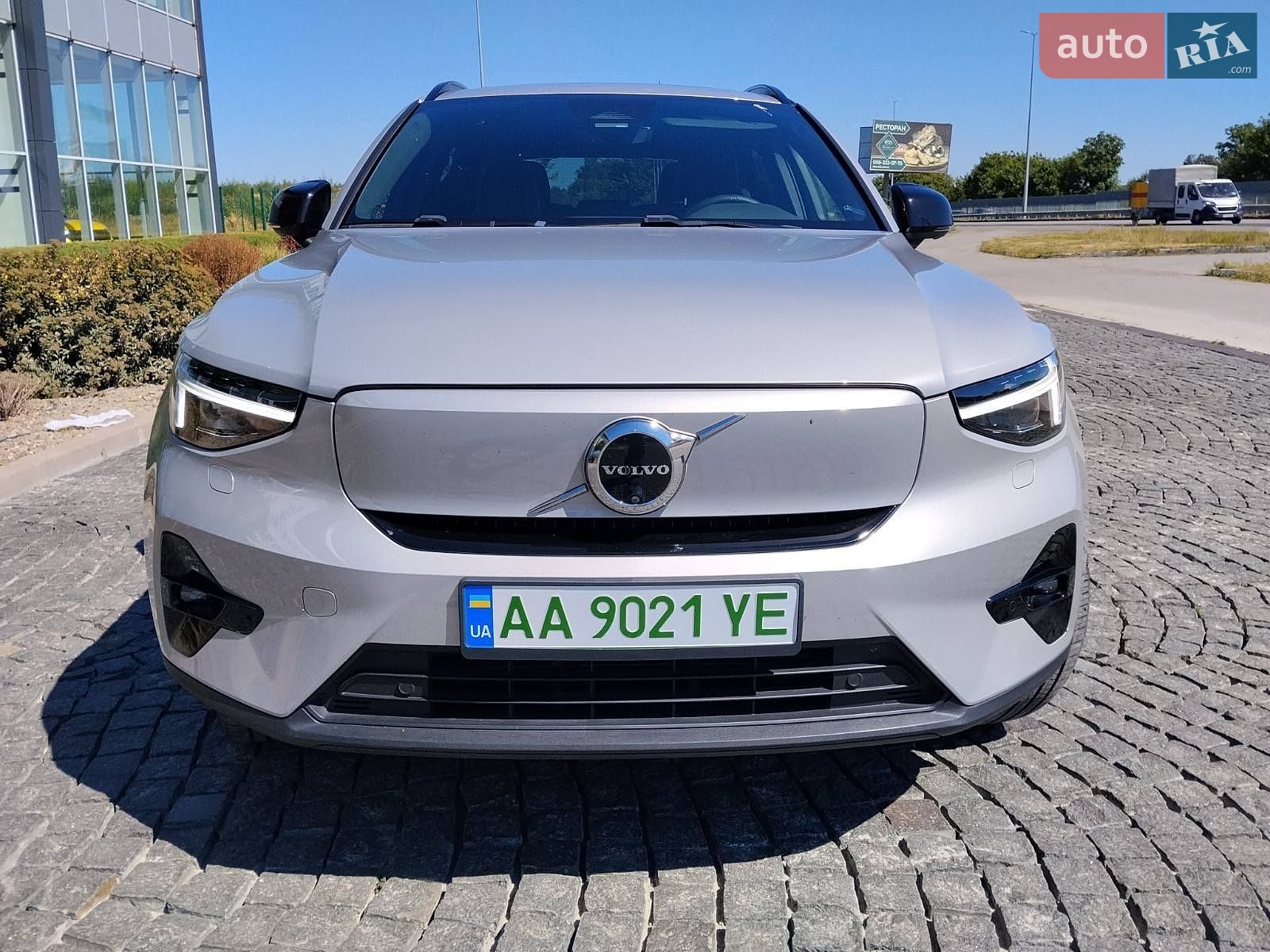 Volvo XC40 Recharge 2023 VIN YV4ER3XM6R2248306 фото оголошення 3 з 22