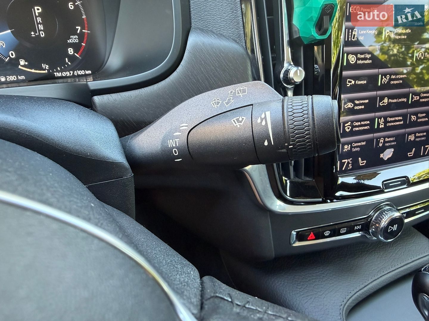 Volvo V90 Cross Country 2018 VIN YV1PZ25TCK1076503 фото оголошення 32 з 33