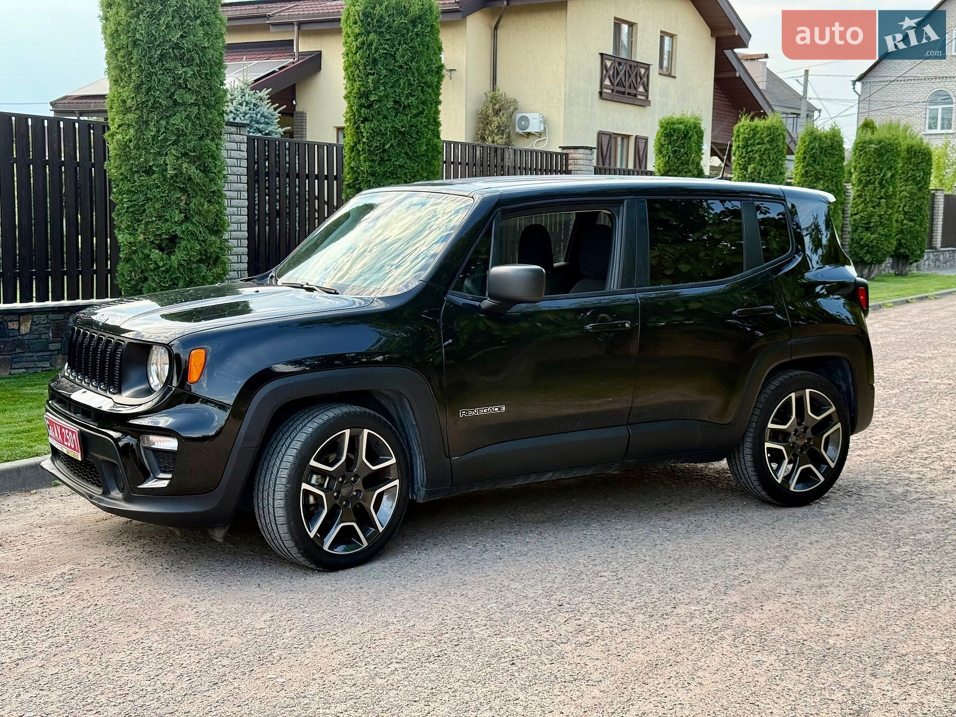Jeep Renegade 2020 VIN ZACNJCAB4MPM35699 фото оголошення 3 з 40