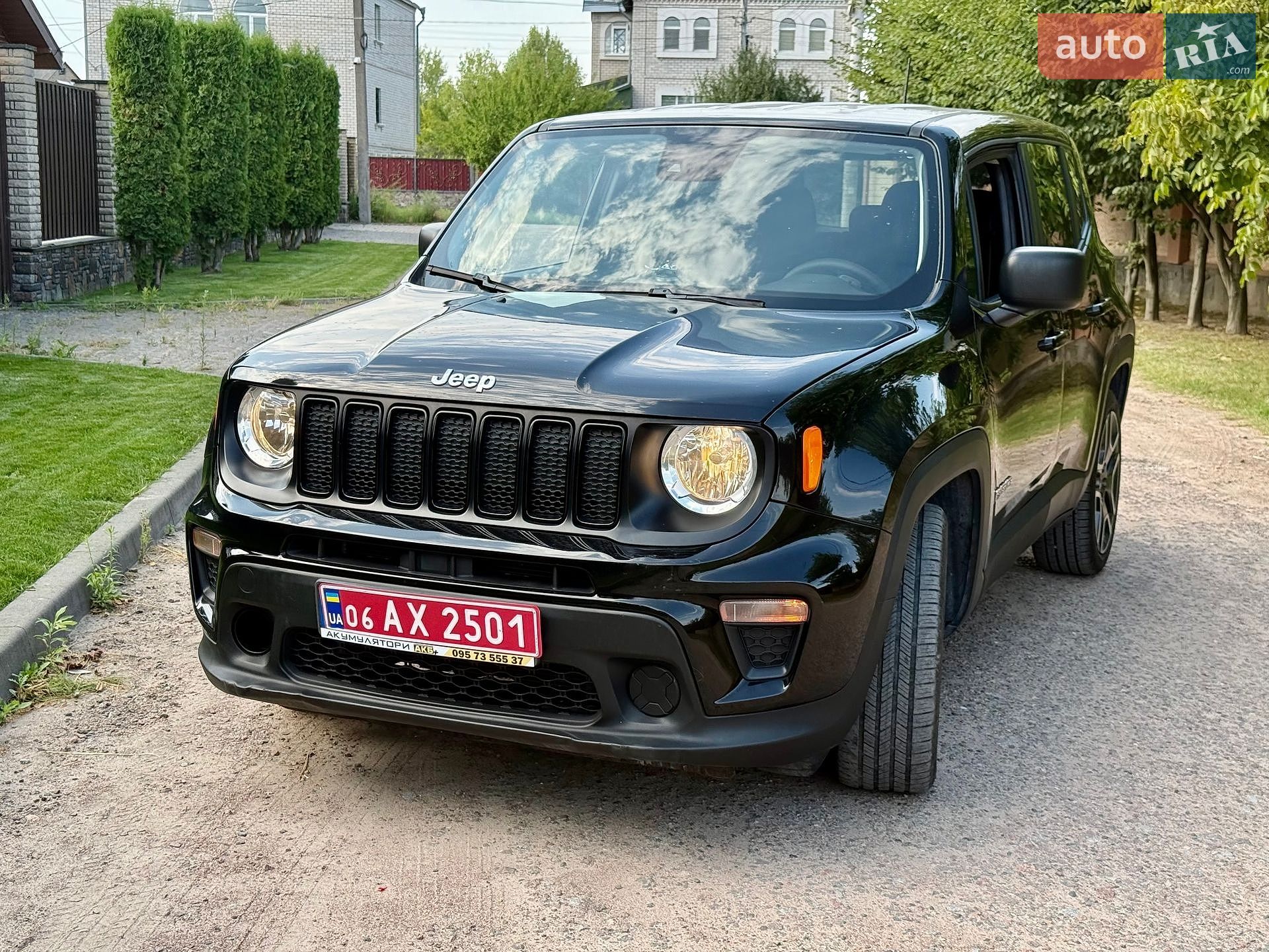 Jeep Renegade 2020 VIN ZACNJCAB4MPM35699 фото оголошення 5 з 40