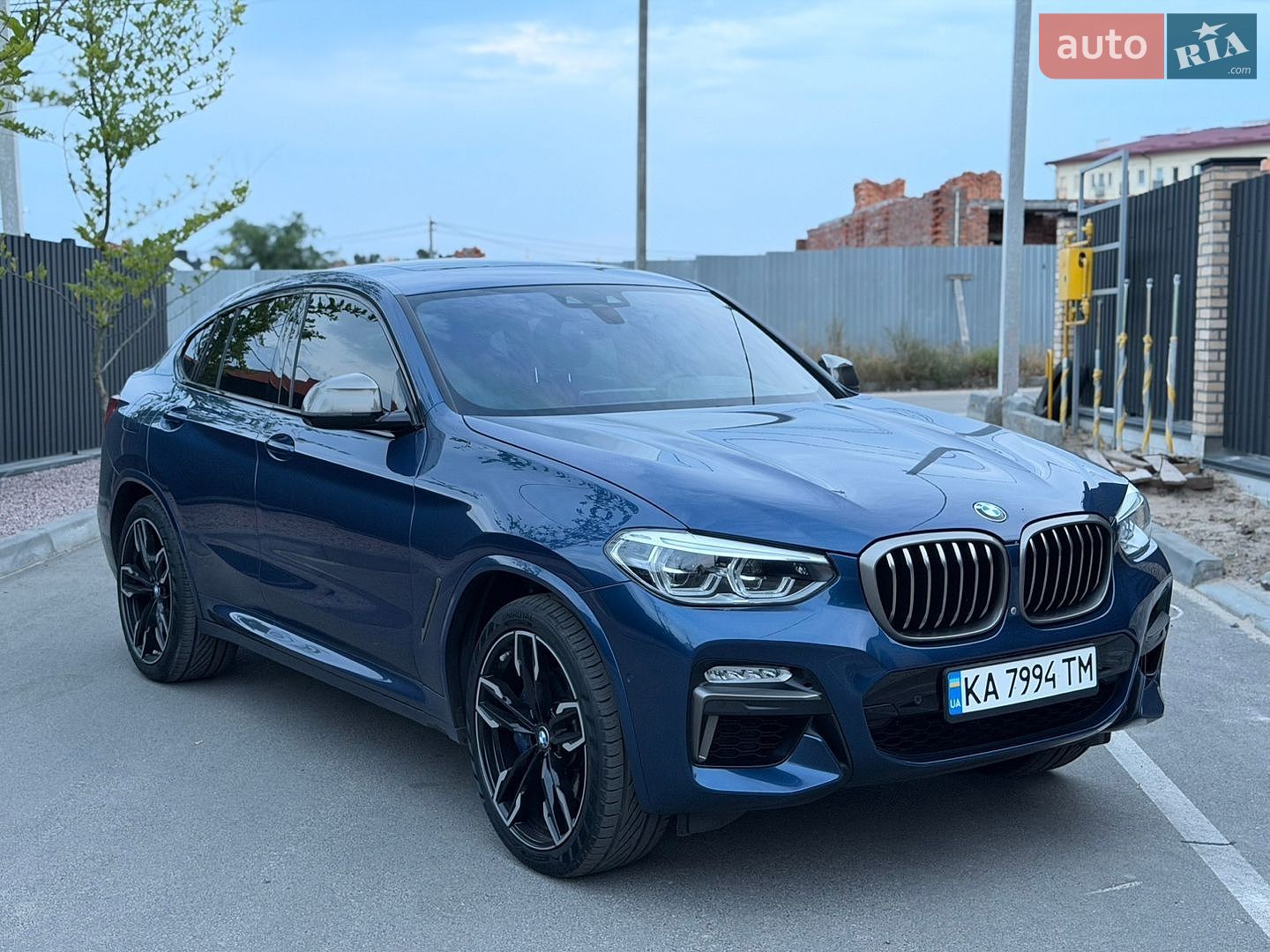 BMW X4 2018 VIN 5UXUJ5C51KLJ62772 фото оголошення 8 з 25