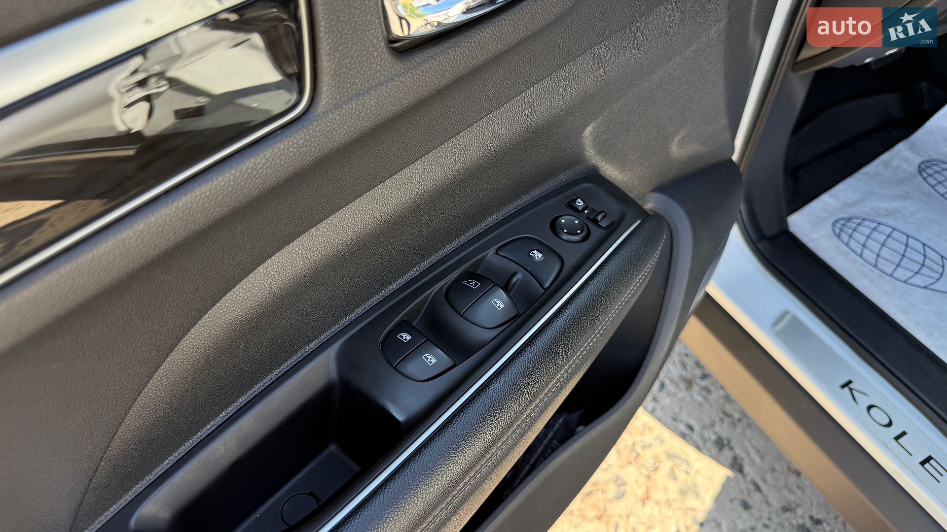 Renault Koleos 2018 VIN VF1RZG002JC301549 фото оголошення 12 з 23