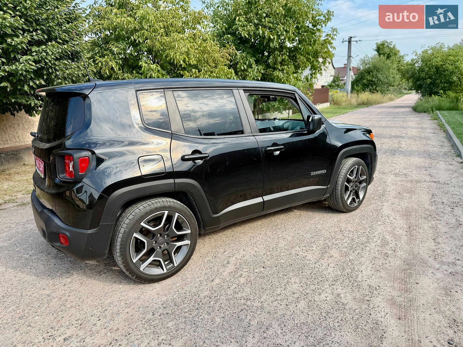 Jeep Renegade 2020 VIN ZACNJCAB4MPM35699 фото оголошення 28 з 40