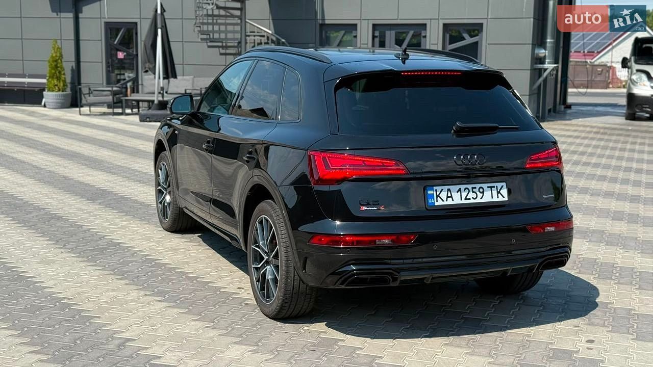 Audi Q5 2024 VIN WA1EAAFY7S2026361 фото оголошення 12 з 20