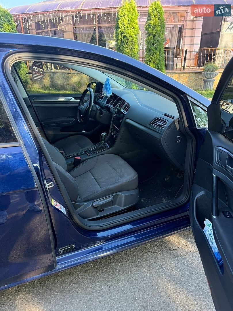 Volkswagen Golf 2018 VIN WVWZZZAUZKP021958 фото оголошення 11 з 15