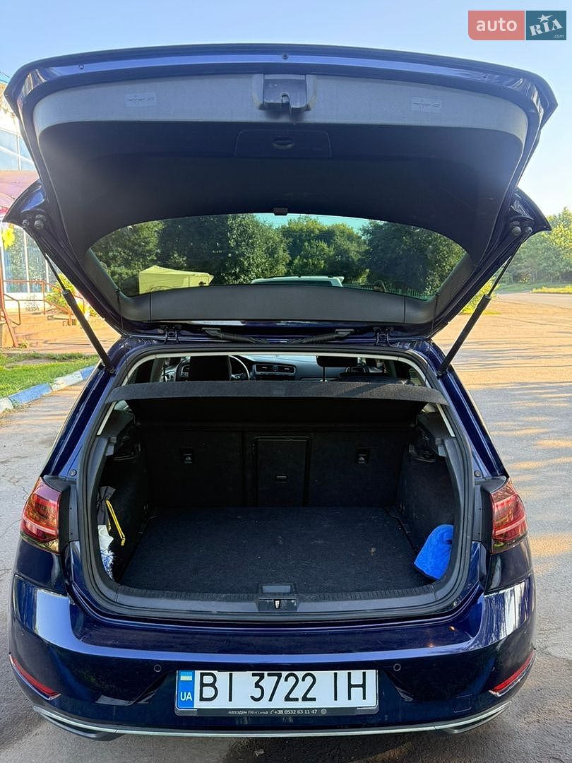Volkswagen Golf 2018 VIN WVWZZZAUZKP021958 фото оголошення 4 з 15