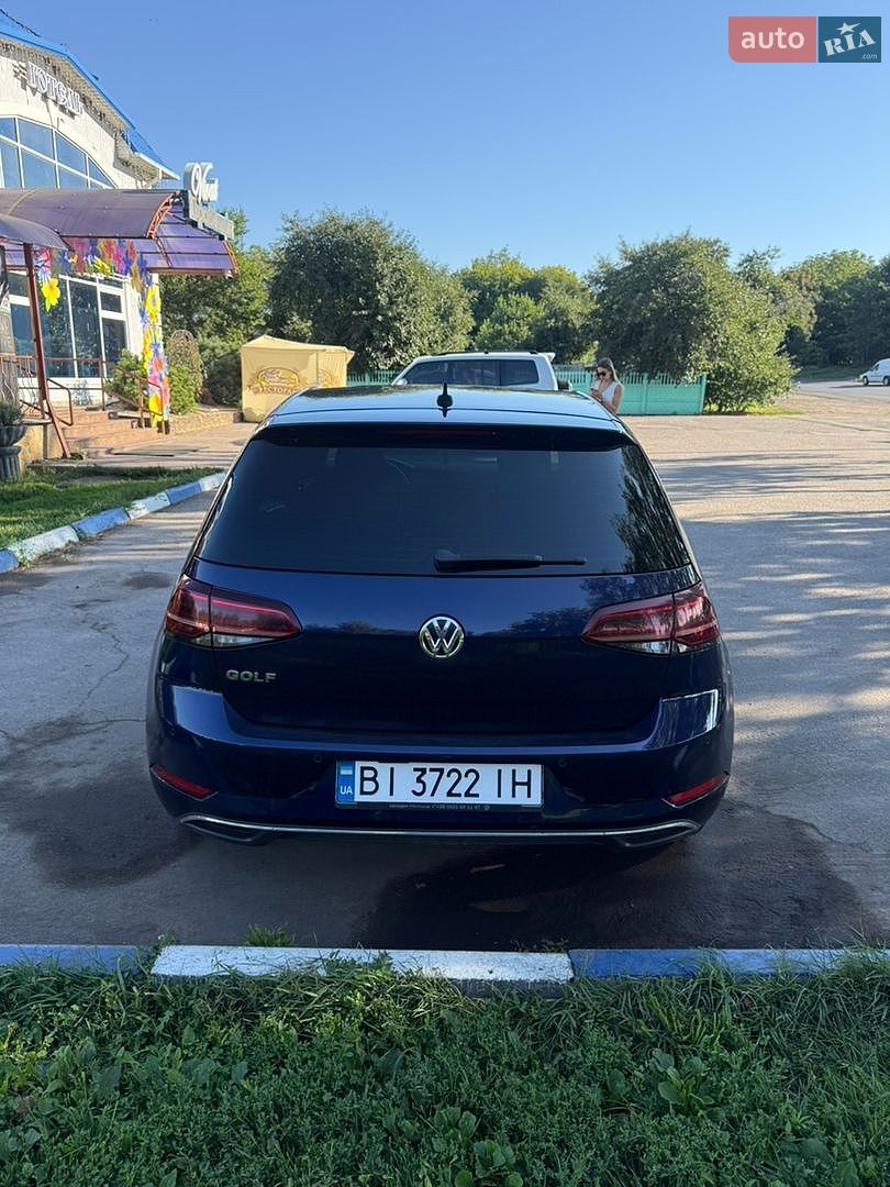 Volkswagen Golf 2018 VIN WVWZZZAUZKP021958 фото оголошення 5 з 15