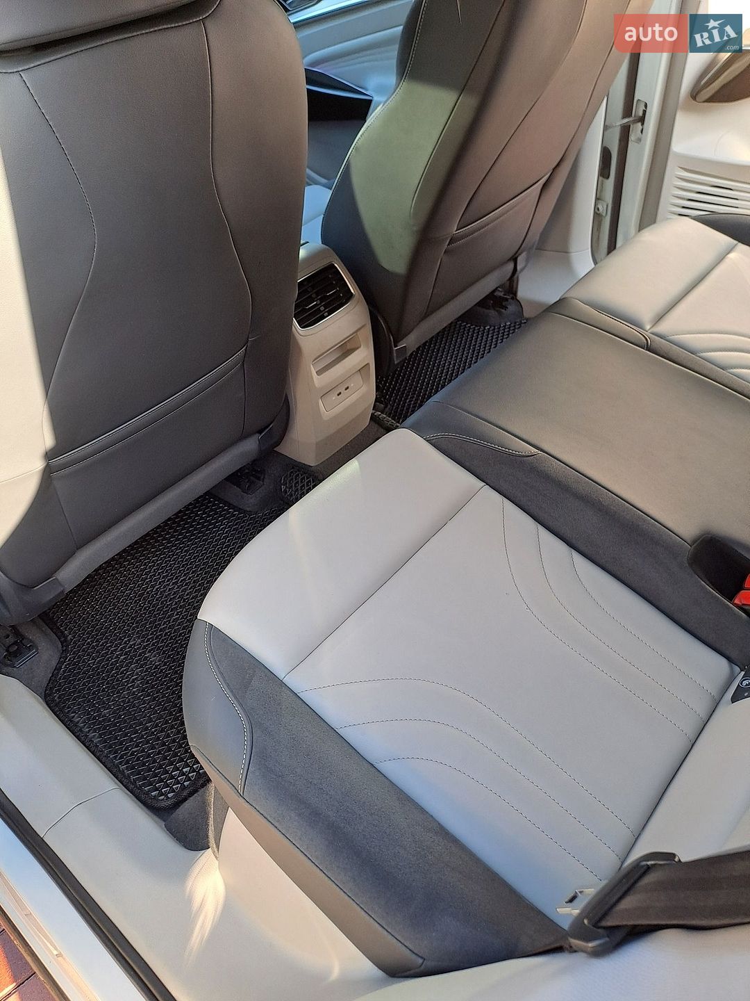 Volkswagen ID.4 2021 VIN LFVVB9E6XM5012725 фото оголошення 18 з 54
