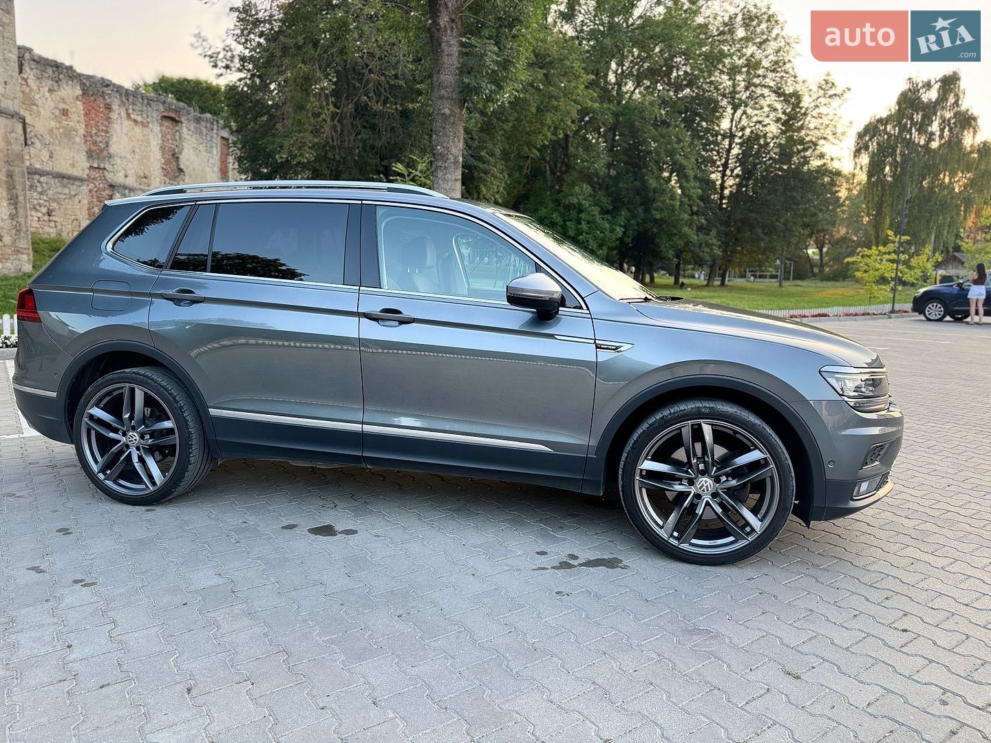 Volkswagen Tiguan Allspace 2018 VIN WVGZZZ5NZJM054766 фото оголошення 5 з 53