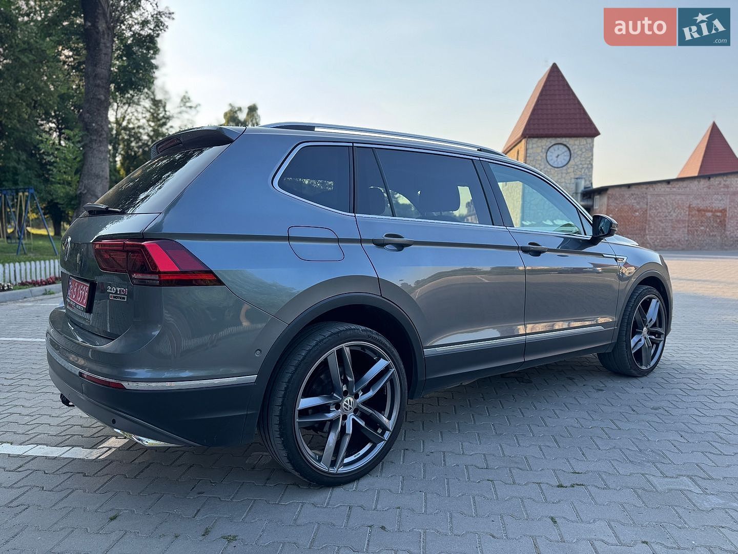 Volkswagen Tiguan Allspace 2018 VIN WVGZZZ5NZJM054766 фото оголошення 7 з 53