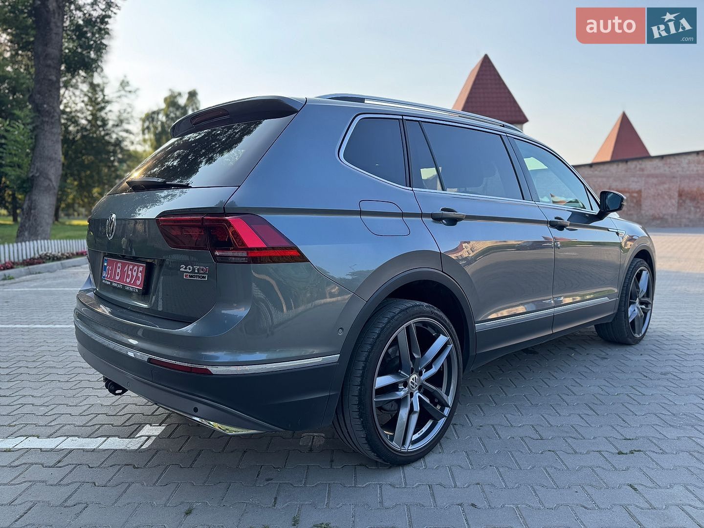 Volkswagen Tiguan Allspace 2018 VIN WVGZZZ5NZJM054766 фото оголошення 8 з 53