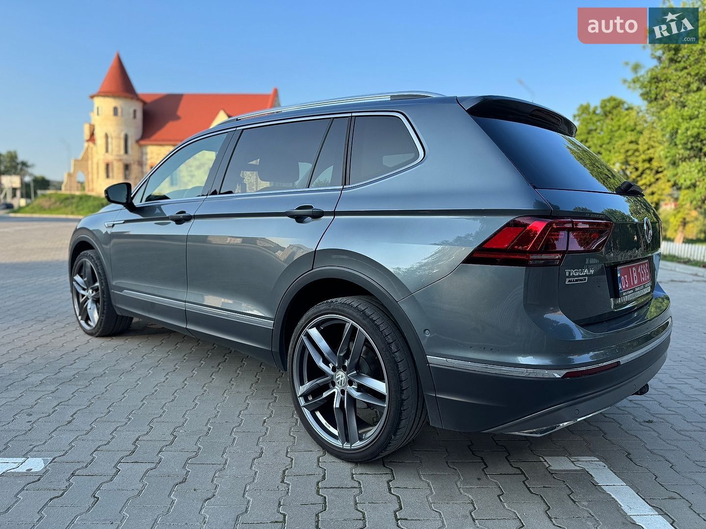 Volkswagen Tiguan Allspace 2018 VIN WVGZZZ5NZJM054766 фото оголошення 13 з 53