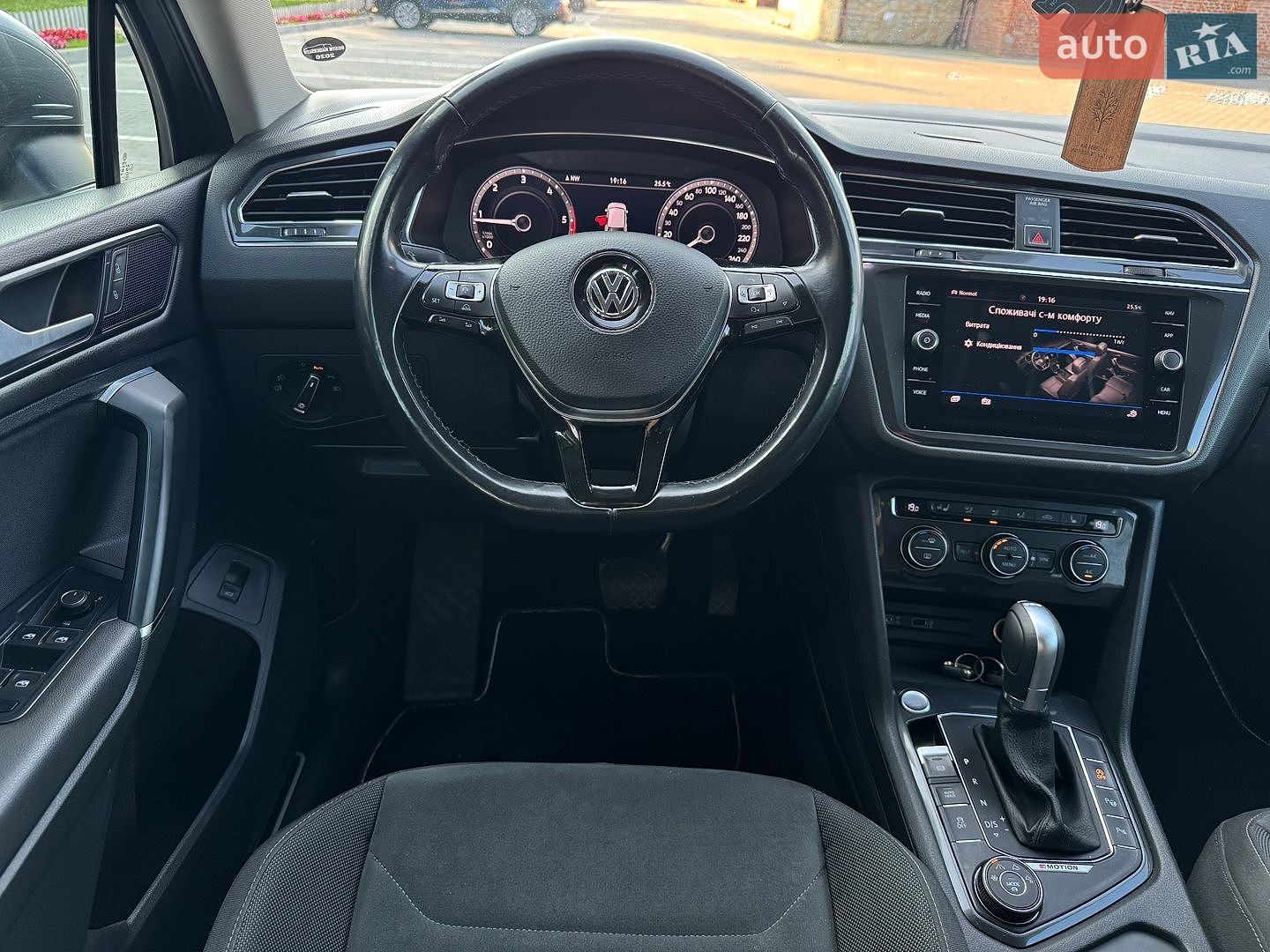 Volkswagen Tiguan Allspace 2018 VIN WVGZZZ5NZJM054766 фото оголошення 39 з 53