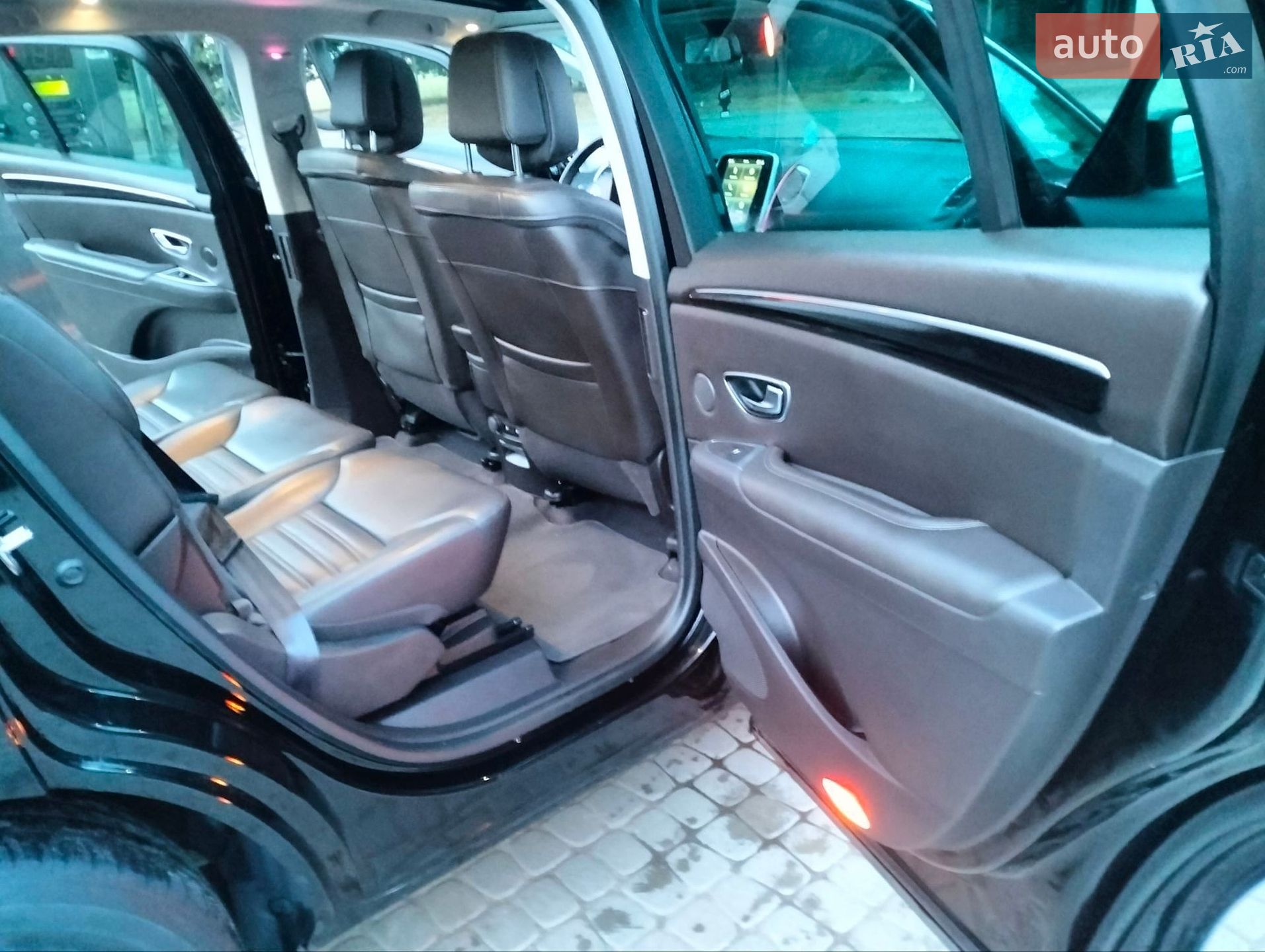 Renault Espace 2016 VIN VF1RFC00255601457 фото оголошення 17 з 41