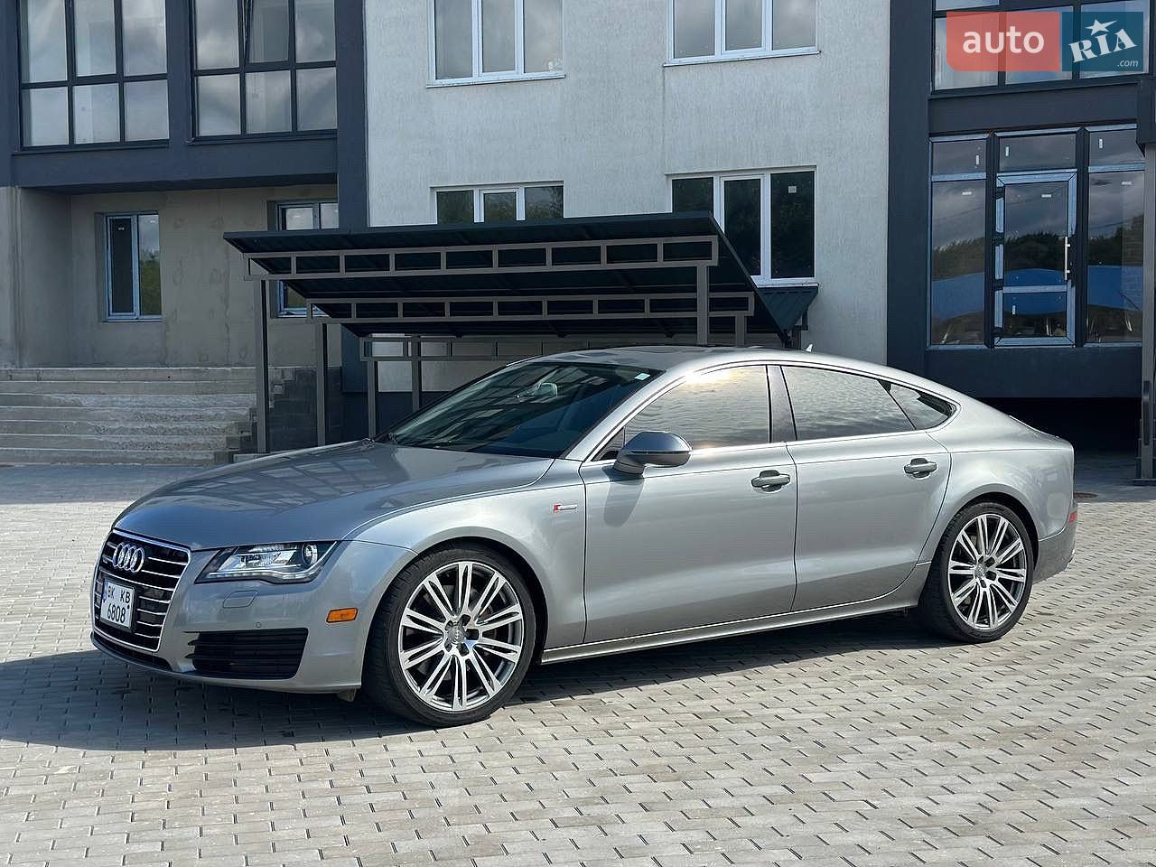 Audi A7 Sportback 2011 VIN WAUYGAFC0CN066977 фото оголошення 2 з 6
