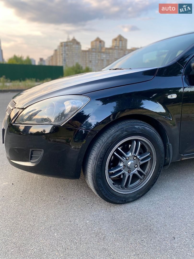KIA Ceed 2008 VIN Y6LFF52228L006363 фото оголошення 25 з 69